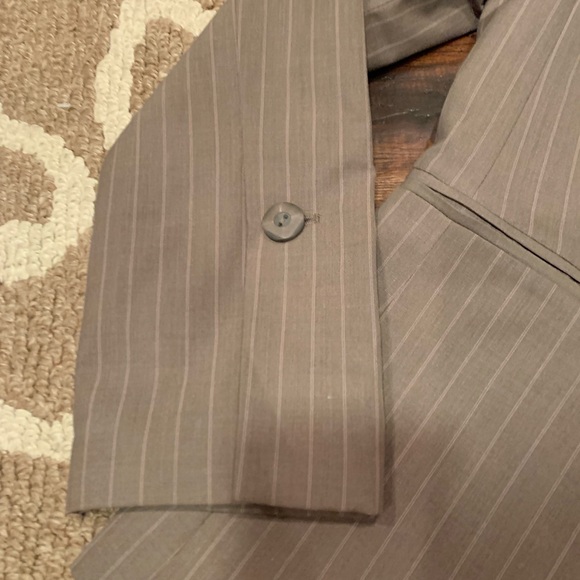 Women’s Brown Pin-Stripped Suit - Size 2 - Picture 6 of 7